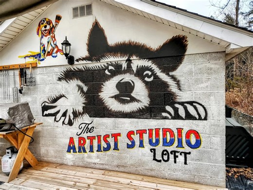 Pocono Mountains Visitor’s Bureau – Vibrant Artist Studio Loft Vacation Rental