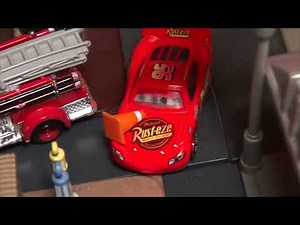 Pixar Cars Lightning McQueen gets Arrested in Radiator Springs by Sheriff
