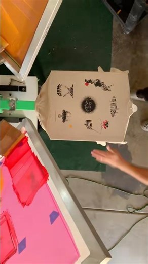 This is how I hit multiple colors with 1 screen. #screenprinter #smallbusiness #diy #art