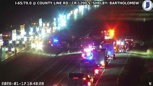 Crash forces temporary closure of all lanes of Interstate 65 northbound near Edinburgh