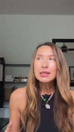 What’s the difference between “project” and “project”? No, that’s not a typo. 😁 Watch our video to find out.🟡 #english #englishlanguage #vocabulary | Anna Gandrabura