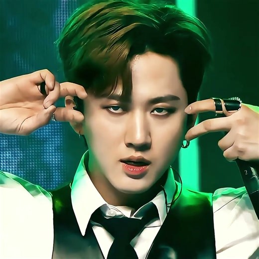 Seo Changbin The Muscular Beast of Stray Kids💪🔥#shorts #straykids #kpop