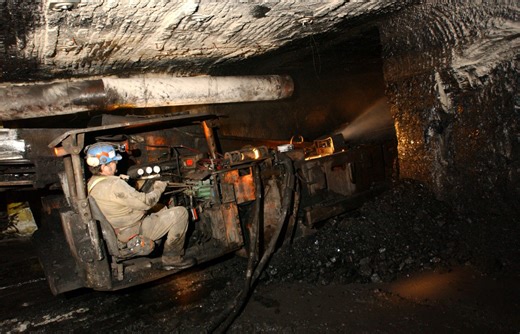 West Virginia senators aim to revitalize coal industry