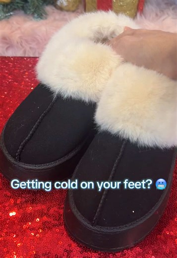 Check these anti-slip & Warm plush slippers! You don’t want to walk around your home with cold feet’s! 👣 #TikTokMadeMeBuylt #fyp #winter #slipper #antislip