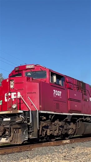 Solo ACU #railtrack #railroad #railwaycontent #railway #automobile #train #railfan #trainspotting