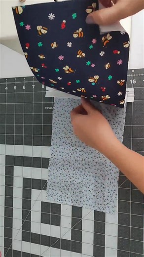 Mini Boxy Pouch #craft #upcycling #trending #diycrafts #diycraft #handmade #sewingtipsforbeginners #sewingtips #fbreels #handmadecrafts #fbpost #sew #diyproject #diy #quilt #fbviral #viral #crafts #diyprojects #sewing #handbags #sewingtipsandtricks #wallet | DIY Cheng