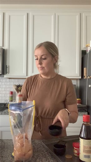 Let’s make some freezer meals! A little prep goes a long way in making dinner time easier 💗 Grab a full year of Easy Freezer Meals while they’re on sale this week (plus some awesome bonuses!) by commenting “Freezer Meals” below! | Six Sisters' Stuff
