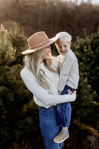 Caption: No? Just me? Cool. Last night I: • Held a rubber chicken above my head • Made dramatic “plop” sound effects • Let a toddler announce to the entire park that I was “covered in poop” And you know what happened? The REAL laugh. The belly laugh. The one mom has never seen on camera before. Listen — your kids don’t need to sit still. They need something ridiculous enough to forget they’re being photographed. Dignity? Optional. The shot? Secured.
