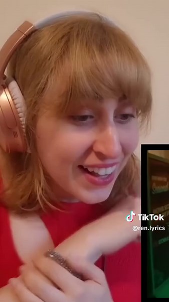 Replying to @Bugga The moment the plot twist hits… #renmakesmusic #storytelling #violetstale #songwriter #story