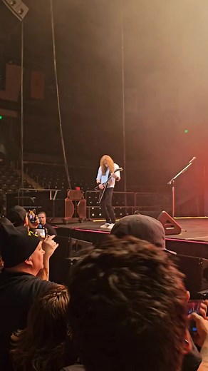 12K views · 313 reactions | Dave Mustaine and Teemu shred Hanger 18 solos! #megadeth #solo #shred #davemustaine #guitar #gibson | Metal Emotions | Facebook
