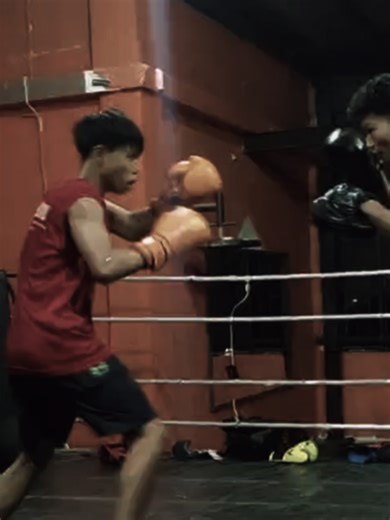 15-Year-Old Boxer Training in Myanmar: A Rising Star