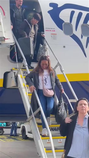 no one gonna stop me of travelling around the world. make it happen while you are still strong. keep believing and enjoy your life.# #luxembourg🇱🇺unlocked #gemstarlaagan #ofwfrance🇫🇷