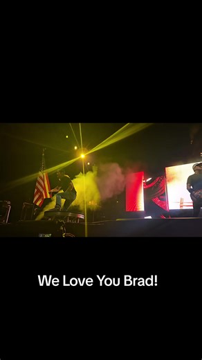 #3doorsdown #bradarnold #thisworldcantbringmedown #prayersforbradsfamily