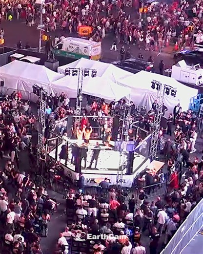 History was made in Times Square Friday as Victory Fighting League brought the first-ever MMA event to the Crossroads of the World 🥊 | EarthCam