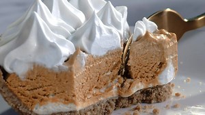 6K reactions · 1.1K shares | It’s the most wonderful pie of the year. Enter now for a chance to be the guest of honor at a town takeover in your hometown this December. Plus, receive an exclusive Edwards Desserts prize pack and a seat at a private, catered dinner experience surrounded by 10 of your closest family & friends. | Edwards Desserts | Facebook