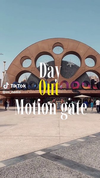 Celebrate Togetherness at Motiongate! Motiongate is the Perfect Holiday Getaway! Unforgettable Movie-Themed Fun this long holiday weekend! Write your letters to Santa and Motiongate will be making 20 wishes come true - visit and write by dec 24! Book now and use this code MOTIONGATE20 to get 20% off (valid until December 31st)! @Motiongate #motiongatedubai #motiongate