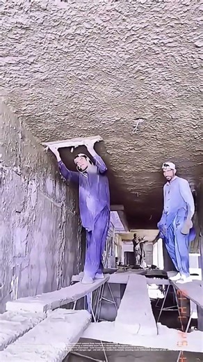 Smoothing the Sky: How Trowels Shape Watertight Roofs