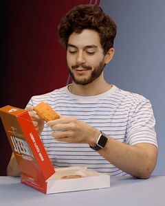 Pizza Hut released a Cheez-It pizza, and we had some thoughts. What fast food item should we review next? | Atlanta Eats