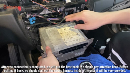 Support Apple Carplay & Android Auto (for BMW X5 F15 EVO) The Screen Upgrade Every BMW Owner NEEDS! I installed a radio modification for my BMW that absolutely blew my mind. It has a IPS screen of 10.25 ", perfect for entertainment. and I get it from: https://tinyurl.com/25nwvw6v Upgrading your car's head unit does not only make the car look sleeker and modern but also allows you to have access to features that can really improve your commute. In today's video I'll share the detail disassemble a