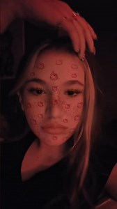 Shhh ik it's a filter js let me feel #pretty 😭🤭🎀