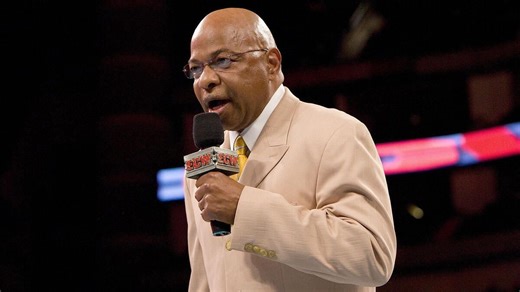 Teddy Long told two female wrestlers their match was "horrible" (Exclusive)