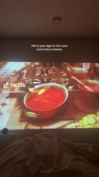 Transform Your Room into a Cozy Cinema Space