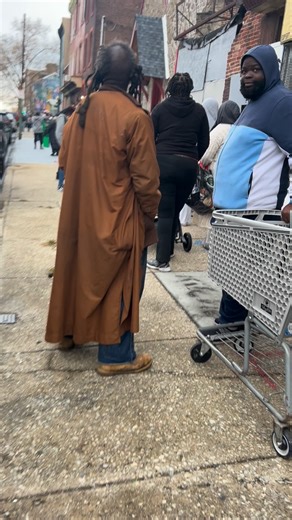 Comedian buckwild on Instagram: "We listen and we don’t judge 😎 sike I do ……. This video is da recap of feeding over 6000 people today in Philadelphia during this difficult time @countrycookin1 & @angelsareus_home_health @buckwild215 @askunclebuck @comics.care"