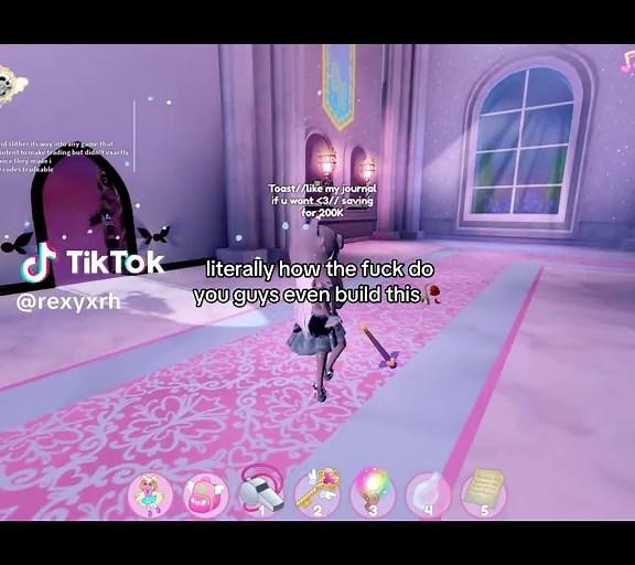 Learning to Build in Royale High: A Beginner's Guide