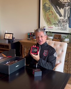 🗣IT’S TIMEX 🎙 THE ONLY WATCH TOUGH ENOUGH FOR UFC 👊 What a surprise to receive this awesome UFC watch gift box from TIMEX before leaving for New York for @UFC 281! Brings back memories of my first TIMEX I wore as a kid & now as a man I look forward to wearing them again as they are very cool watches branded with UFC logos 👊#ITSTIMEXTIME #BUFFLIFE 😎 | Bruce Buffer