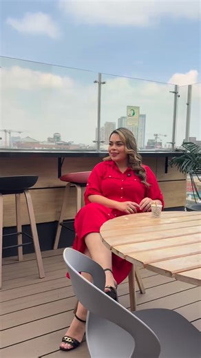 Xicaromodapluss on Instagram: "En Xicaro Moda Plus celebramos el amor en todas sus formas… el amor propio, el amor por la familia, por las amigas y por cada mujer que se siente hermosa siendo auténtica 💐 Hoy queremos recordarte que el mejor outfit siempre será tu seguridad y tu sonrisa 💖 Gracias por ser parte de nuestra comunidad y por vestir tu confianza con nosotras. Con cariño, Xicaro Moda Plus 💕✨#ropaparagorditas #blusasparagorditas #tallasplus #modaplussizebrasil"