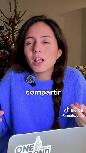 Hablar con tu audiencia es una cosa… pero hablar con quienes de verdad quiere escucharte es otra 🙌 Los canales de difusión lo hacen fácil y te permiten compartir cosas rápido, probar ideas y recibir feedback sincero al momento. Cuanto más los uses, mejor conocerás a tu comunidad. ¿Y tú? Ya deberías estar en nuestro canal 🤓 Ve al link de nuestra bio en @metricool y únete en Instagram 📅 Socials in Shape · Día 23/30