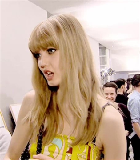 Model Lindsey Wixson: Embracing Unique Beauty