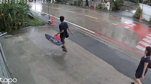 Clinic staff shocked to see couples showering with hose outside their office