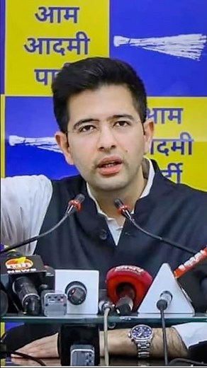 Meaning of muha muuhi , munha munhi , ( मुँहा मुँही)