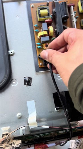 Vidéos de Réparation TV à domicile (@reparationtvadomicile) avec son original - Réparation TV à domicile