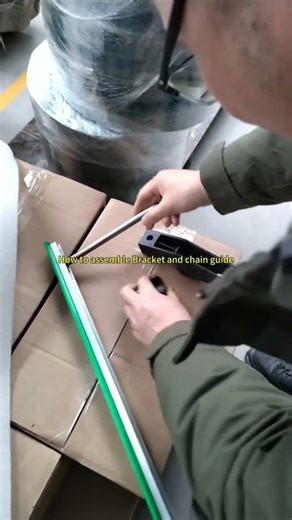 How to assemble Bracket and chain guide