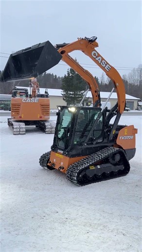 Case TV370B – liukuohjatun testiajo | Rentti