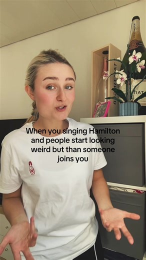 Instantly becoming friends when someone likes Hamilton #musical #alexanderhamilton #relatablevideos #theaterkid
