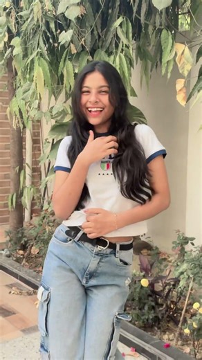 abhi chain churaya ❤️💞 hain#lyricsvideo#shortvideo#lyricszole#songlyrics