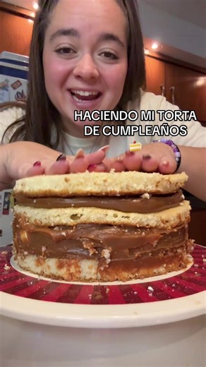 Mi tradición anual, hacer mi torta de cumple 🤩🤩 mi favorita: bizcochuelo con dulce de leche y merengue 🤤🤤🙌🏻🙌🏻🍰🍰 #torta #tortadecumpleaños #cumpleaños #recetas #cocina