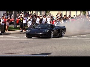 Saleen S7 Leaves Car Show with Hard Acceleration