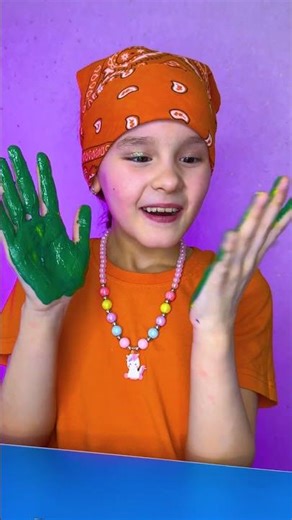 Handy Color Explosion! 🎨✨ Dive Into the Messy Magic! 🖐️