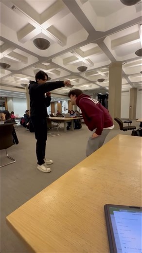 iru on Instagram: "And the waitlist is out! Join our beta at irutheapp.com #iru #uchicago #chicago #college #challenge"