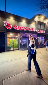 🦞 Calling all seafood lovers! Enjoy All-You-Can-Eat Lobster & Seafood at Shaking Crab Bronx for only $45. Feast on unlimited lobster, crab, and shrimp every day before 6PM. Don’t miss out! 🦀🍤 💸 $45 if you’re seated before 6PM on weekdays 💸 $75 any time after 6PM or on weekends 🦞 Unlimited crab legs, lobster tails, shrimp, mussels, clams, and more! 📍 2179 White Plains Rd, Bronx | Shaking Crab White Plains