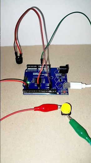 🦟 Arduino UNO R4 Generates Ultrasonic Frequencies (15–20 kHz) | Piezo Buzzer Project