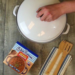 School is hard enough—let us help with the homework. ✏️📘 Make it easy with our Family Meal Kit. | Blue Runner Foods