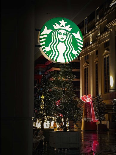 Starbucks VLU: Chi Nhánh Đầu Tiên Trong Đại Học Tại VN