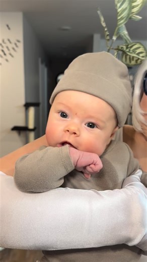 86 reactions · 8 comments | Halloween 2025 烙荒 #disney #pixar #costume #halloween | Alyssa Stephens | Facebook