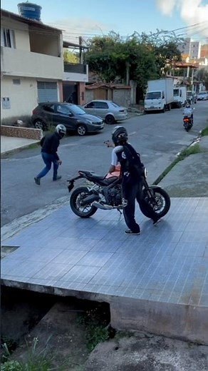 Deixe a sua opinião nos comentários …. Shots vídeos de paródia ação teatro e atuação cinematográfica