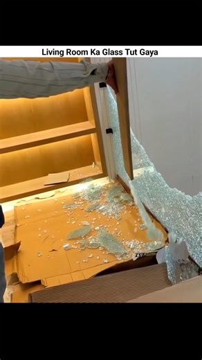 Living Room Ka Glass Tut Gaya. 😲